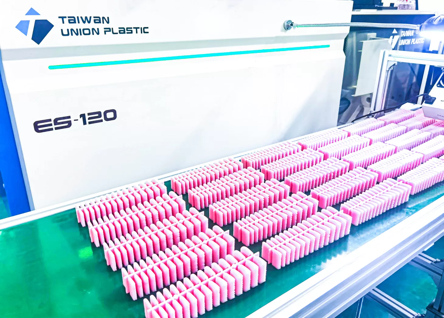 Customer Success Story | TUP Empowers the Nail Art Industry with Multi-color Nail Tip Technology Upgrade Customer Success Story | TUP Empowers the Nail Art Industry with Multi-color Nail Tip Technology Upgrade