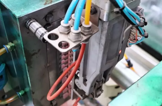 ES Electric Injection Molding Machine For Two-tone Manicure