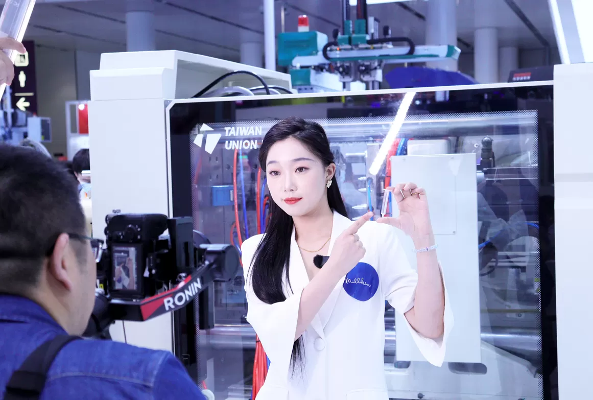 Interview on Cleanroom Medical Products at CHINA PLAS International Plastics and Rubber Exhibition