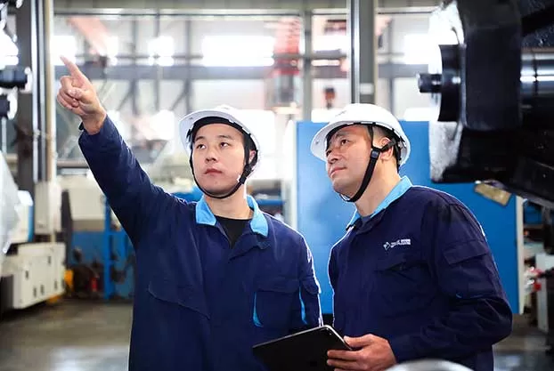Professional Service Team of Injection Molding Machines